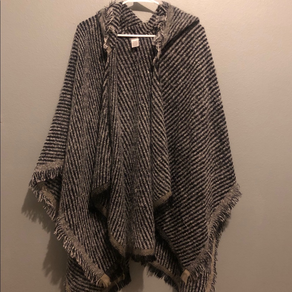 Hooded Wrap
